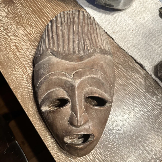VTG Large African Ethnic Wooden Mask Hand Carved Wall Hanging Tribal Folk Art