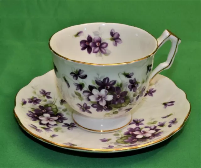 tasse a thé fleurs pastel en porcelaine anglaise aynsley Bone China