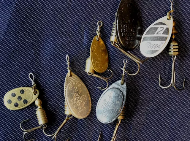 Lot Ancien De Cuillères Plomb Pour Pêche - Leurres Snack Yann Mepps Super Fishing - Vintage