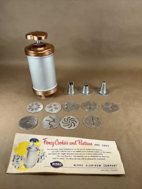 Mirro Aluminum COOKIE PASTRY PRESS with 9 Discs & 3 Tips Recipe Booklet Vintage