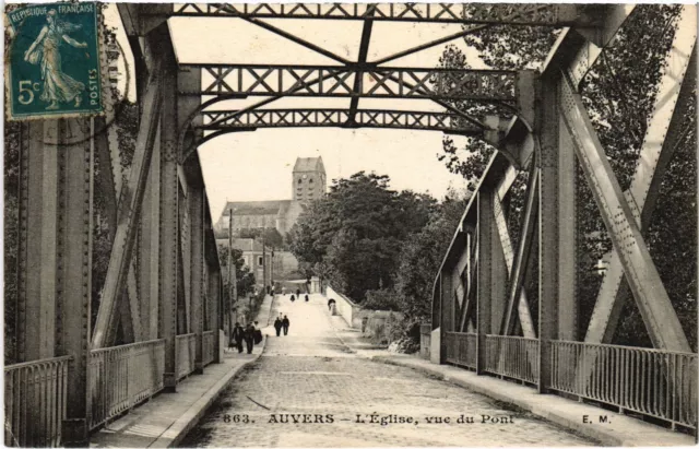 CPA Auvers sur Oise L'Eglise, vue du Pont FRANCE (1309300)