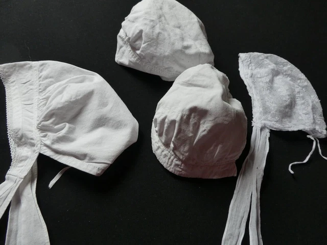 Joli Bonnet Ancien Style Breton pour Poupée Ancienne ou
