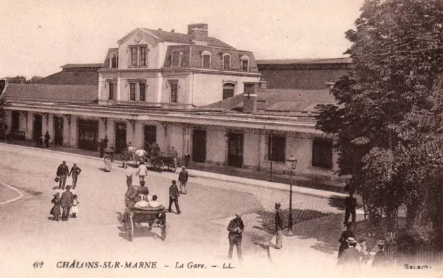 CPA 51 - CHALONS-SUR-MARNE (Marne) - 62. La Gare