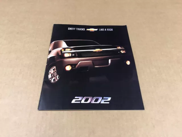 2002 Chevrolet Trucks Dealership Sales Brochure Avalanche/Silverado/S10 Salesmen