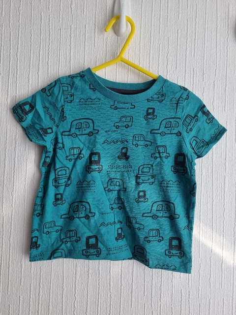 T-shirt auto verde e nera ragazzo da F&F età 12-18 mesi