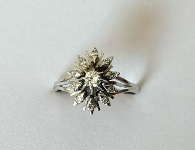 Ancienne Bague Fleur Or Gris 18 Carats Diamants Art Déco 18K