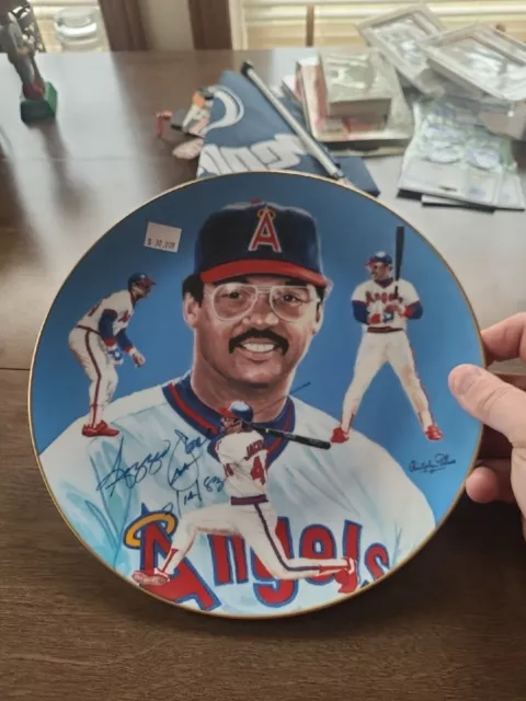 Nice Vintage Reggie Jackson Signed Collectors Plate #679/10000 Made. Rare