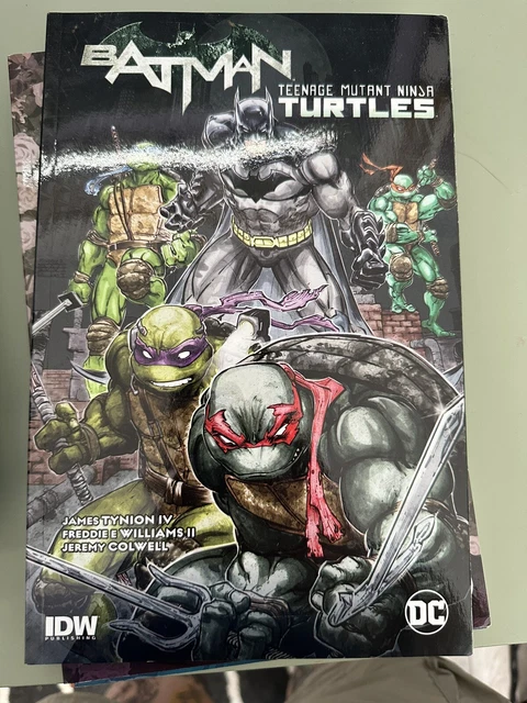 Batman Teenage Mutant Ninja Turtles