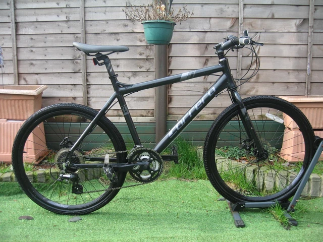 CARRERA SUBWAY HYBRID Bike. 26 wheels. 20 Large frame. Disc