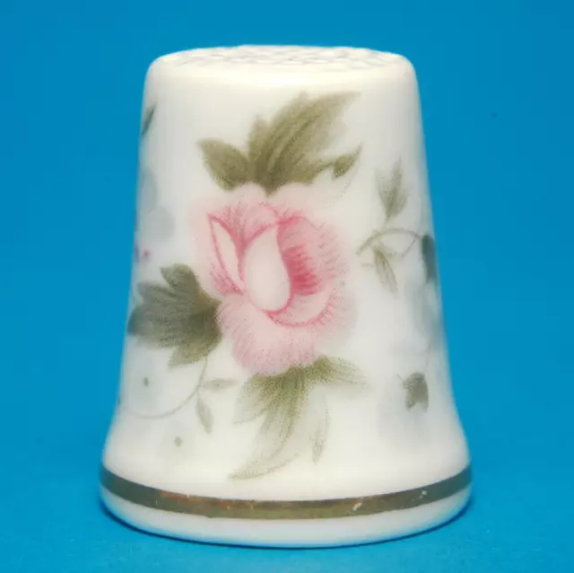 TCC Thimble Collectors Club Minton Spring Bouquet 1987 China Thimble B/117