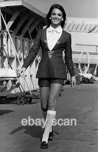 Natalie Wood Leggy Cheesecake 8X10 Photo 325 Natalie Wood Leggy Cheesecake 8X10 Photo 325