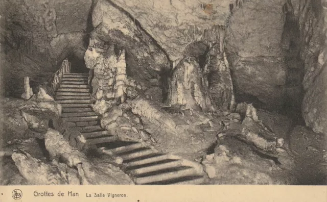 AD17 CPA BELGIQUE GROTTES DE HAN La Salle Vigneron