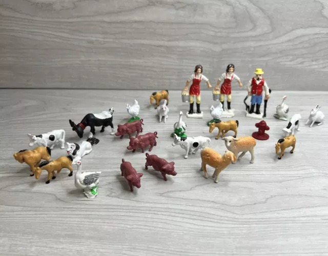 HO SCALE FARM Animals O Scale People Figures Lot 2
