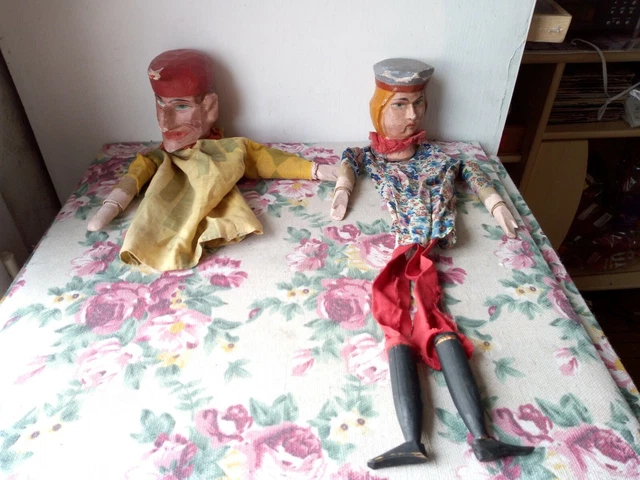 Véritables Anciennes Marionnettes En Bois - Collection Vintage