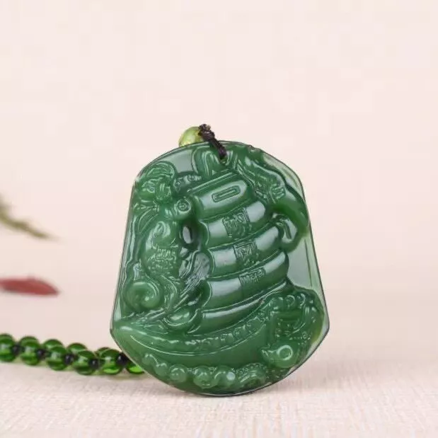 Natural Hand-Carved Lucky Green Jade Necklace Pendant Amulet Chain Chic Gift