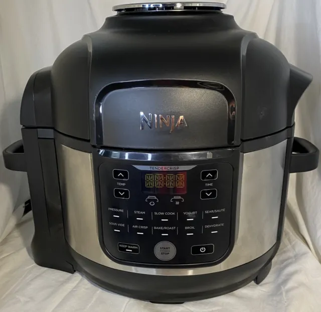 Ninja Foodi Pro 6.5qt 11 in 1 Cooker FD302 107 (Read Description for Details)