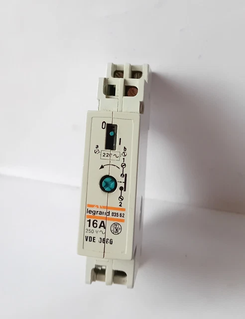 Minuterie Legrand 04702 - 16A 230V Monostable - Neuf En Emballage