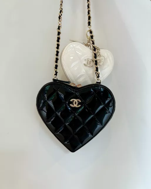 CHANEL 23P PATENT Calfskin Resin Quilted CC Heart Clutch With Gold Hardware  BNIB £3,630.71 - PicClick UK