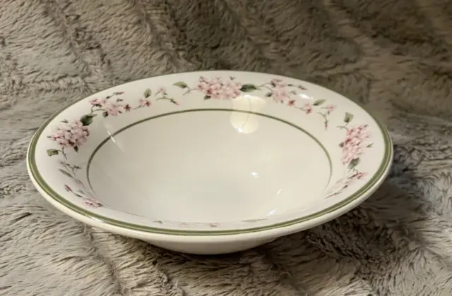 BEST DEAL! FREE SHIP! Martha Stewart Everyday Pink "Hydrangea" Cereal/ Soup Bowl