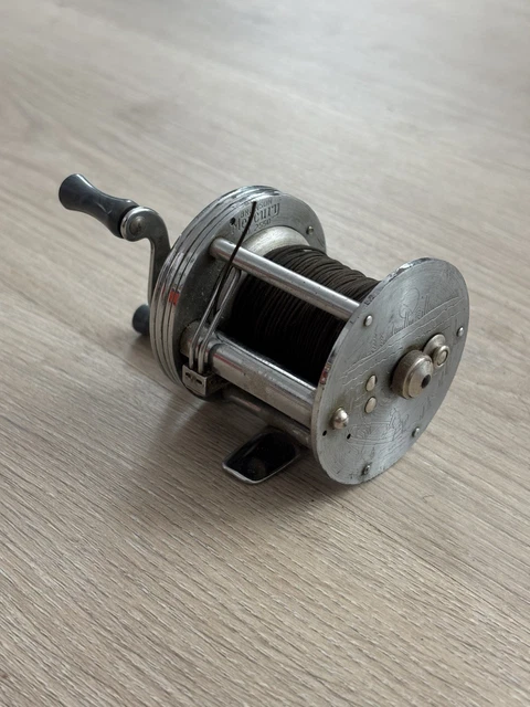 bronson mercury no 2550 fishing reel No. Engraved Bait Casting Bronson mercury 2550 engraved reel