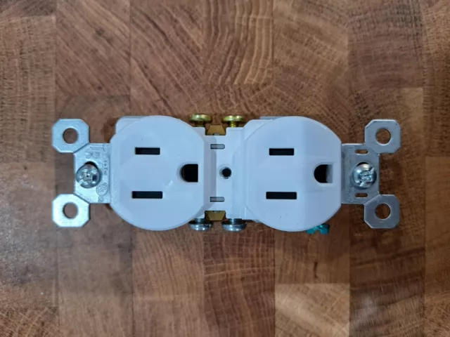 Rallonge électrique USA 3 Prong fiche mâle à Femelle Socket Extension câble  américain NEMA 5-15P Cordon d'alimentation 5-15R 0.3m / 0.5m / 1m / 2m Rallonge  électrique 1m ( Size : 3m ) : : High-Tech
