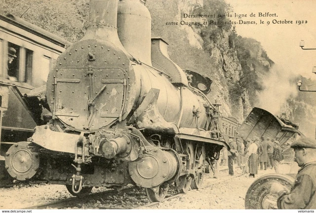 S8458 cpa 25 Déraillement sur la Ligne de Belfort entre Ougney et Baume les Dame