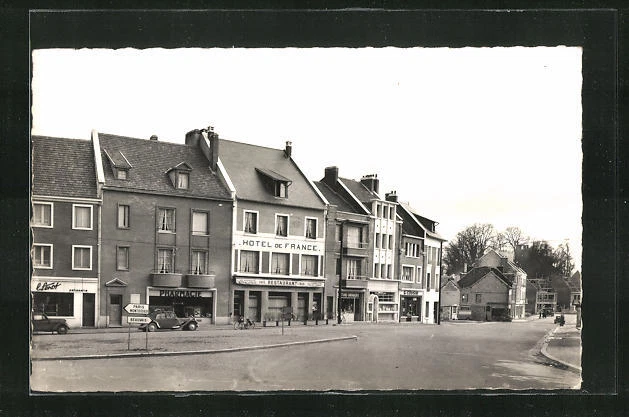 CPA Breteuil-sur-Noye, Place de l'Hotel de Ville