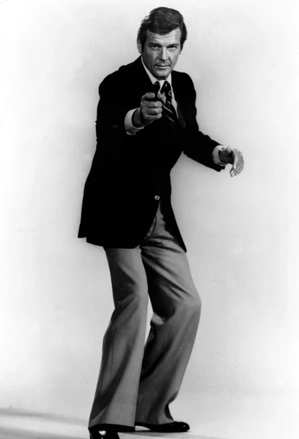 JAMES BOND 007 MOONRAKER STRENG GEHEIM 1 Foto (ca.13x18cm) ROGER MOORE