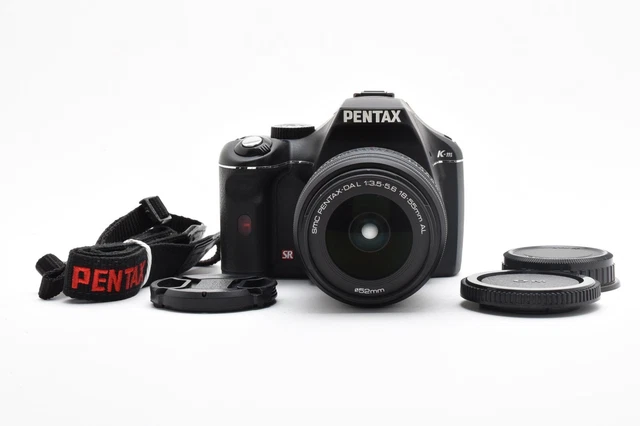N MINT] PENTAX K-m DSLR Camera with 18-55mm Zoom Lens Set