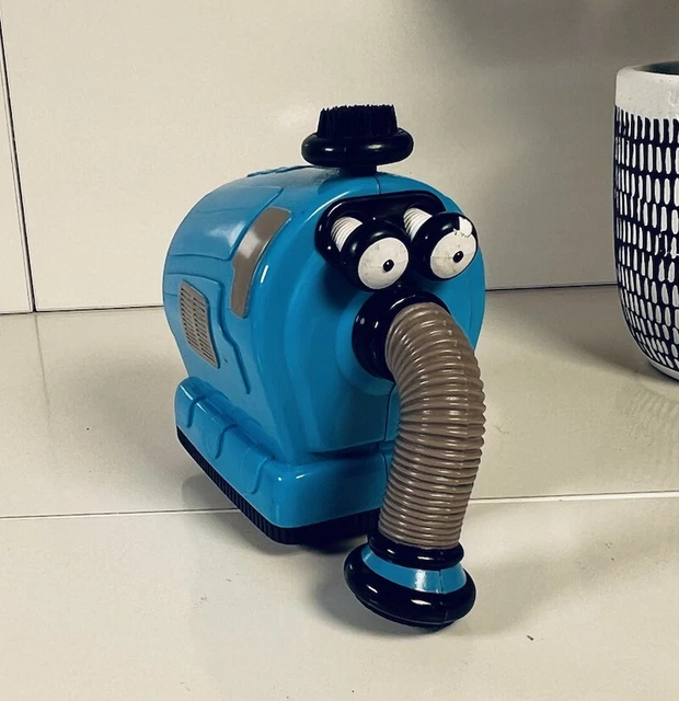 VINTAGE ORIGINAL 1996 Teletubbies Push Along Friction Noo Noo Blue