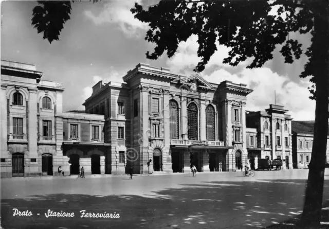 Cartolina - Postcard - Prato - Stazione Ferroviaria - 1954