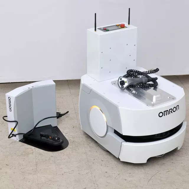 Omron LD-90 Self-Navigating Autonomous Robot AMR with Charger, Pendant