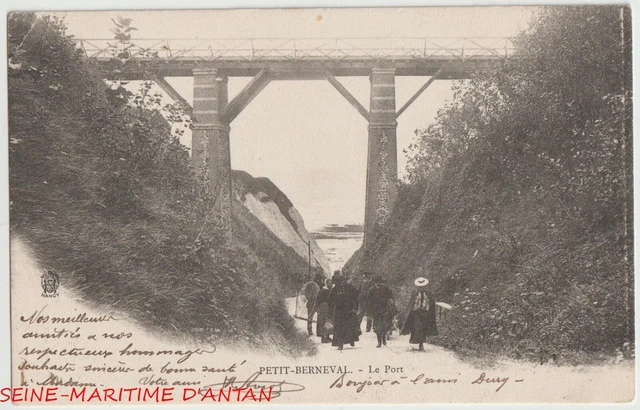 CPA 76 - Le Port (Berneval) Postcard