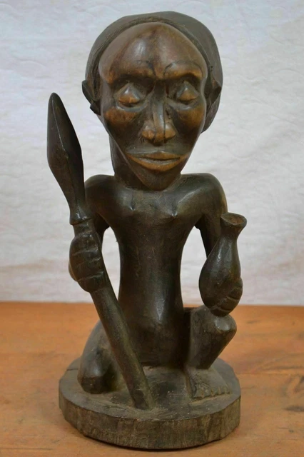 African tribal art,luba statue from democratic Republic of Congo( kasai region)