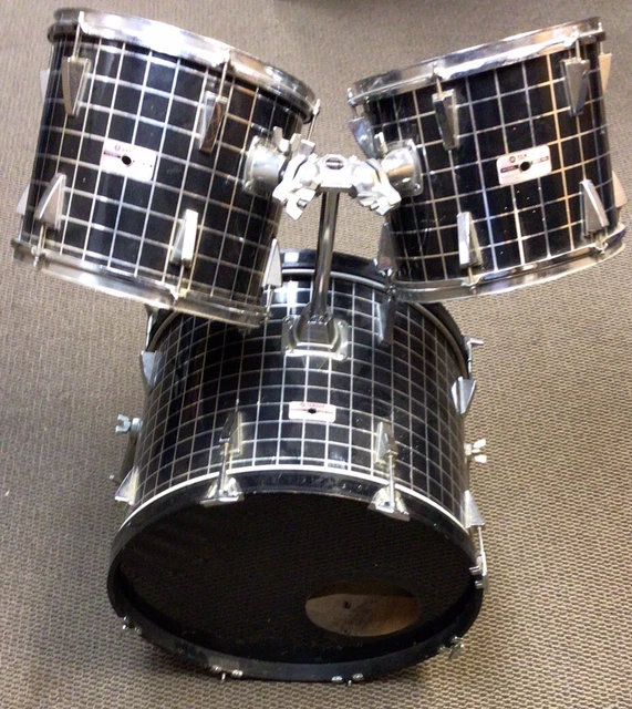 Vintage Yamaha Drum Set Serial: LN-3690 Serial: BD522GF