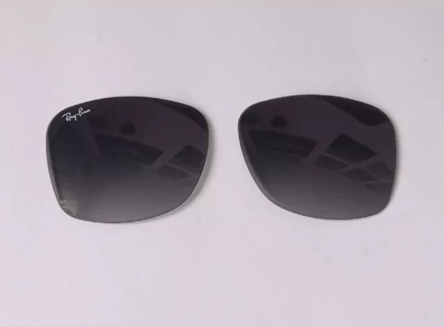 Lenti Rayban WAYFARER 50 mm Polarizzate con leggero segno.