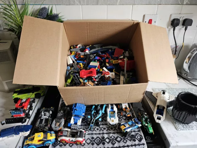 Lego Genuine Over 4kg Bundle Mixed Parts Pieces Job Lot Bundle + Vehicles