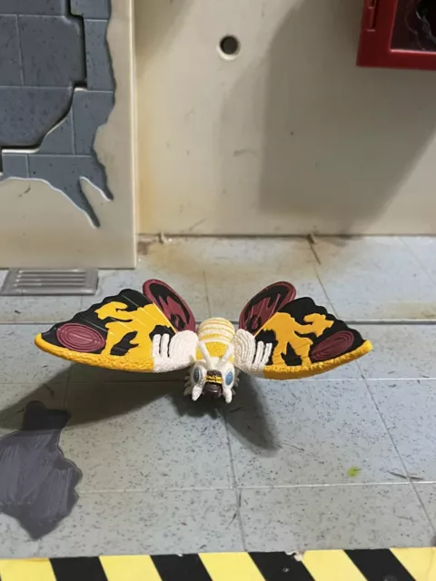 Godzilla MOTHRA Pack Of Destruction Mini Moth Figure By Bandai Toho 2002 EUC