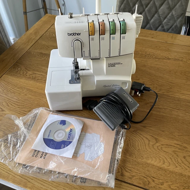 BROTHER LOCK 1034D Portable Overlocker Sewing Machine w/ Foot Pedal