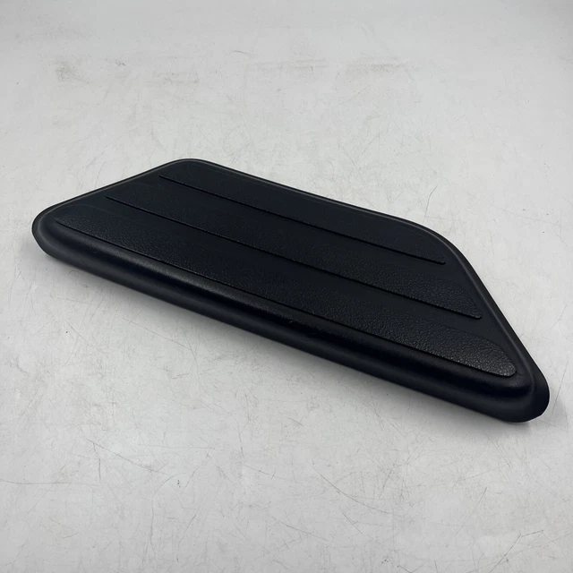 1999-2005 Silverado Sierra 1500 Step Side Bed LH Front Pad Tread Plate OEM 68433