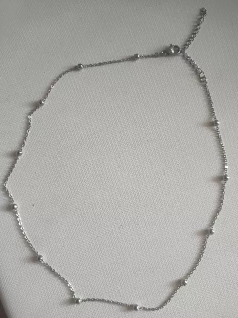 chaine en acier inoxydable avec perle argenté