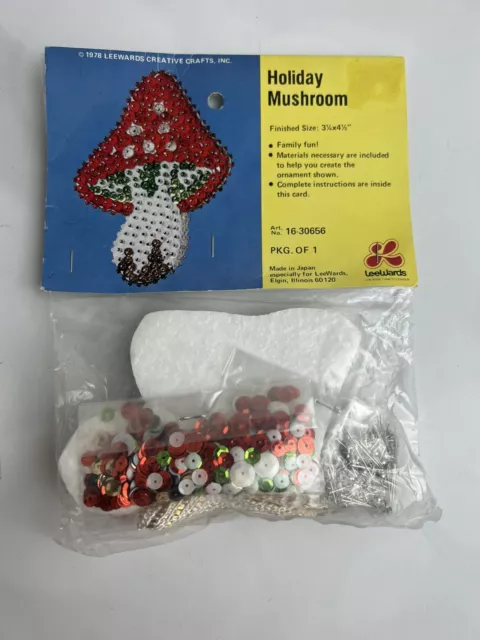 Kit de adorno de Navidad LeeWards 1978 hongo navideño cuentas de lentejuelas nuevo de lote antiguo