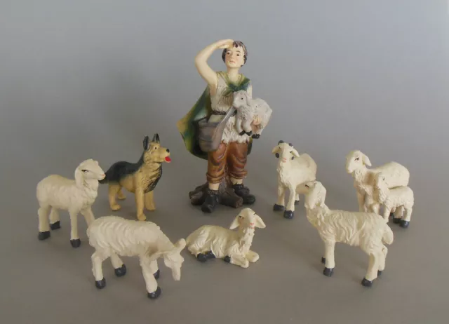 Schafhirte mit Lamm und 6 Schafe und Hund für Krippenfiguren Größe 11 cm