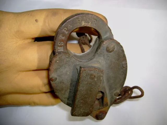 Rare Very Old Cmstp & Prr Railroad Padlock