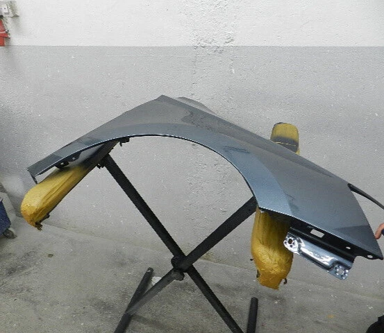 Skoda Fabia Kotflügel Vorne rechts 6V0 821 106 Skoda Fabia Kotflügel Vorne rechts 6V0 821 106