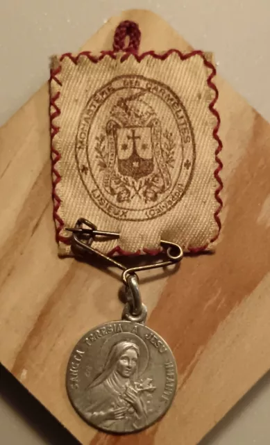 Très Rare Médaille Religieuse  Relique Ste Thérèse De Lisieux