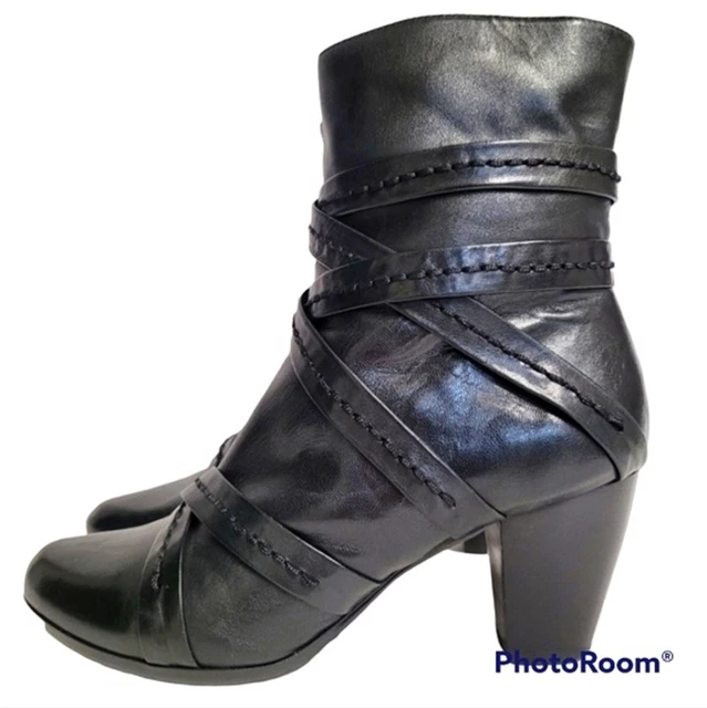 Everybody By BZ Moda Black Soft Faux Leather Strappy Boots Size 7