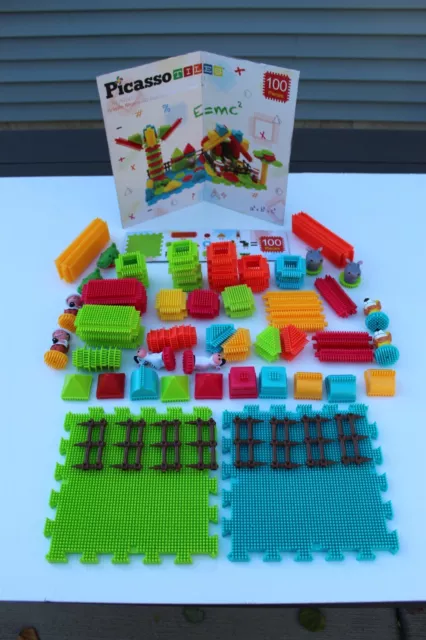 Picaoo Tiles Bristle Shape 3D Building Block Safari Set 100 Pieces /2 Bases Used