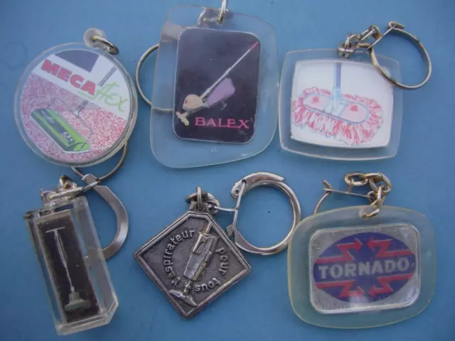 Porte clés - Keychain - Lot ASPIRATEURS BALAIS Sixties - Broom   Vacuum Cleaner