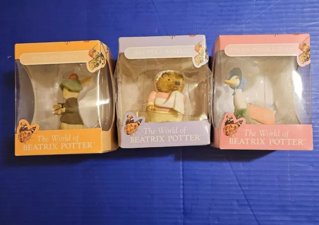 THE WORLD OF BEATRIX POTTER FIGURINES . Set of 3 Collectables